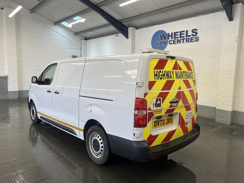 Vauxhall Vivaro 2.0 Turbo D 3100 Prime Panel Van 6Dr White #2
