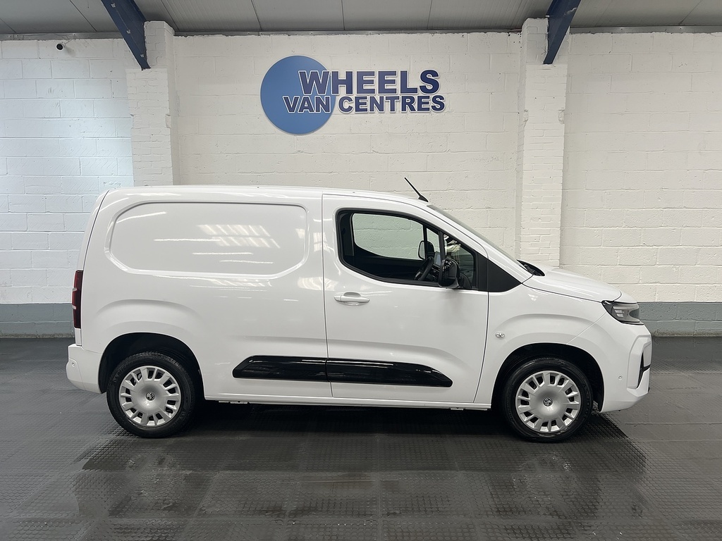 Vauxhall Combo 1.5 Turbo D 2300 Pro Panel Van S DY74KKP White #6