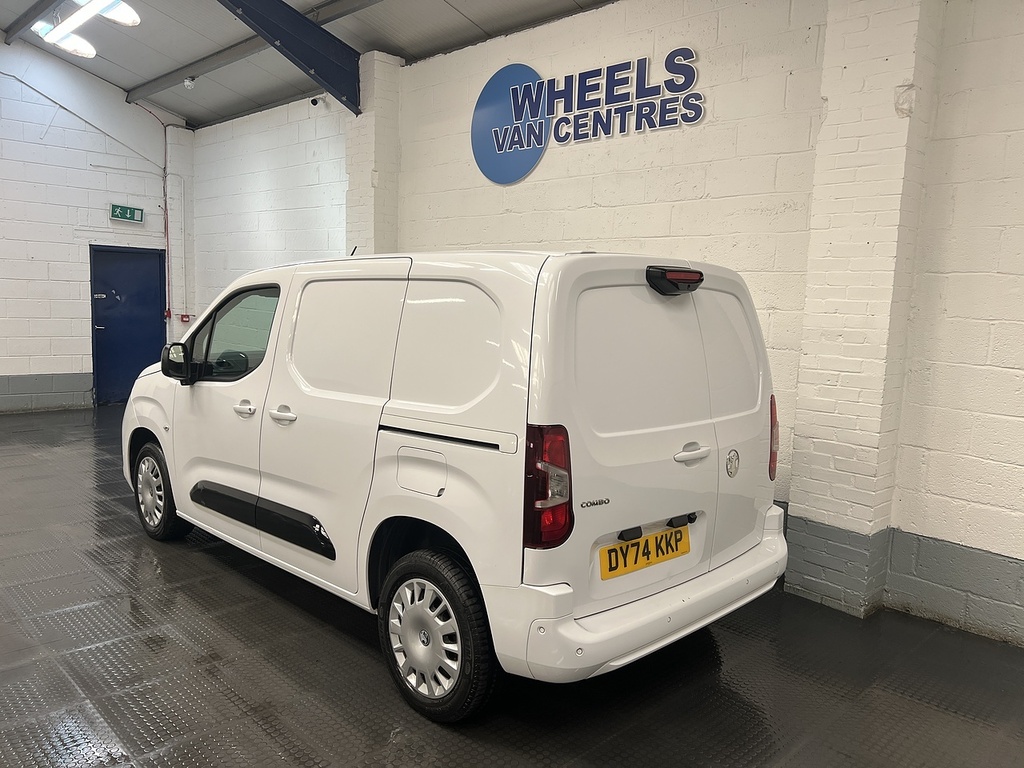 Vauxhall Combo 1.5 Turbo D 2300 Pro Panel Van S DY74KKP White #3