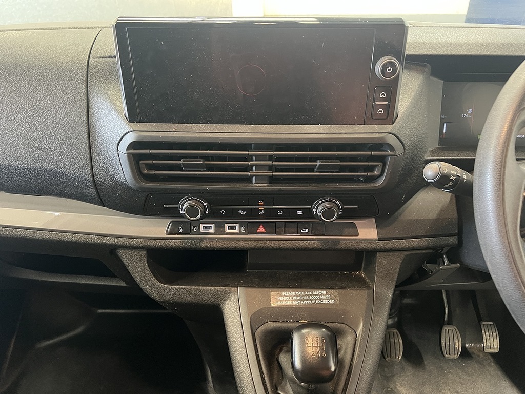 Vauxhall Vivaro L2h1 F2900 XL Prime Air Con Parking Sensors White #8