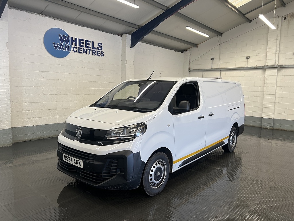 Vauxhall Vivaro 2.0 Turbo D Prime XL Panel Van 6Dr L White