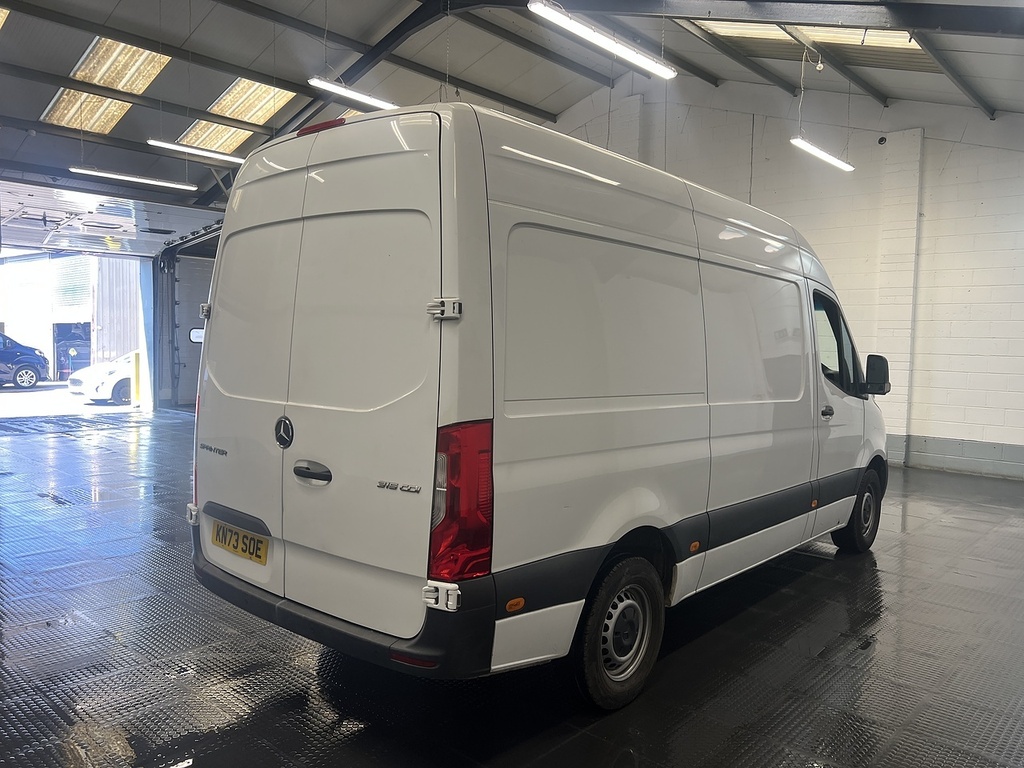 Mercedes-Benz Sprinter 2.0 315 Cdi Progressive Panel Van Manua White #3