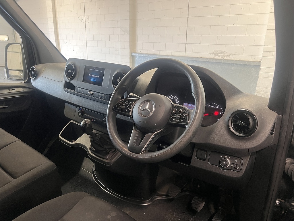 Mercedes-Benz Sprinter 2.0 315 Cdi Progressive Panel Van Manua Black #6