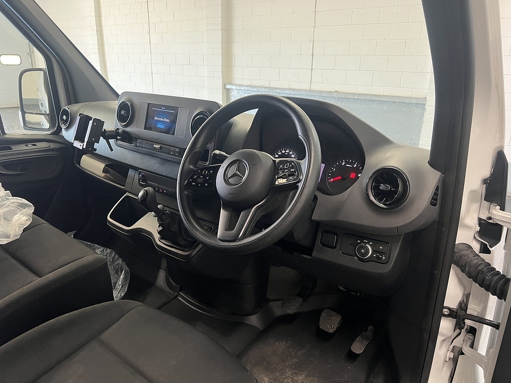 Mercedes-Benz Sprinter 2.0 315 Cdi Progressive Panel Van Manua White #5