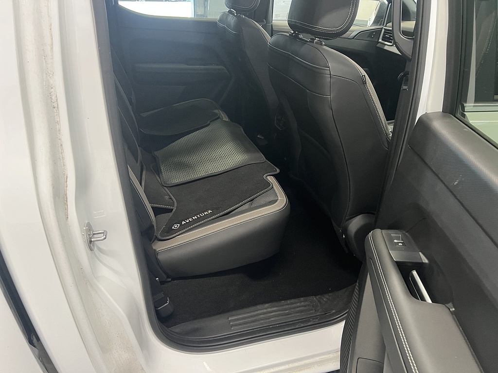 Volkswagen Amarok 3.0 Tdi V6 Aventura Pickup Double Cab A White #4
