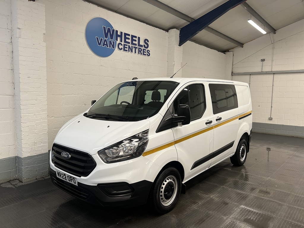Ford Transit Custom 2.0 300 Ecoblue Leader Crew Van Double Cab Die WR22OPO White
