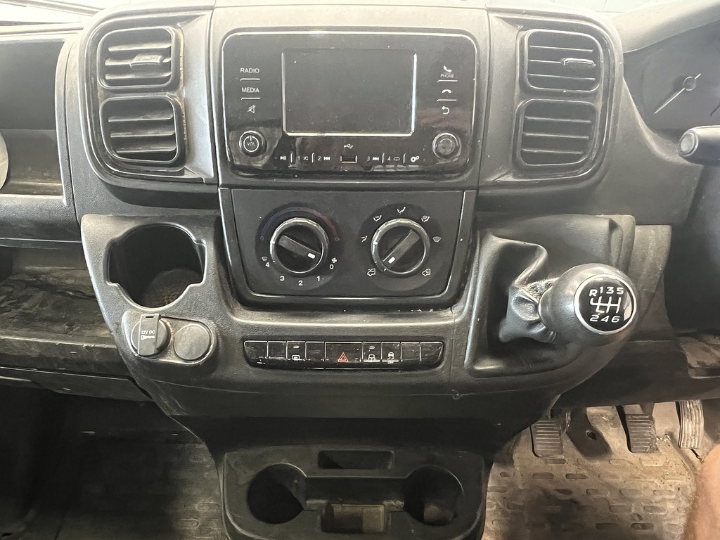 Fiat Ducato 2.2 Multijetiii 35 Maxi Platform Cab Ma White #5