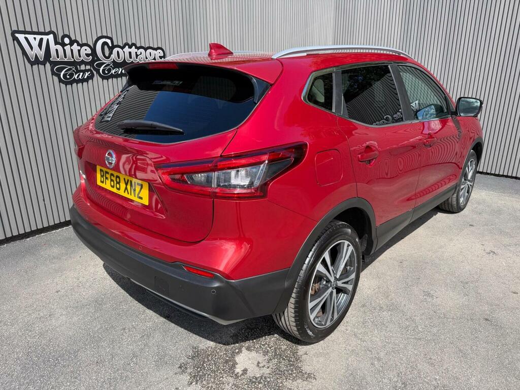 Nissan Qashqai 1.5 Dci N-connecta Euro 6 Ss Red #2