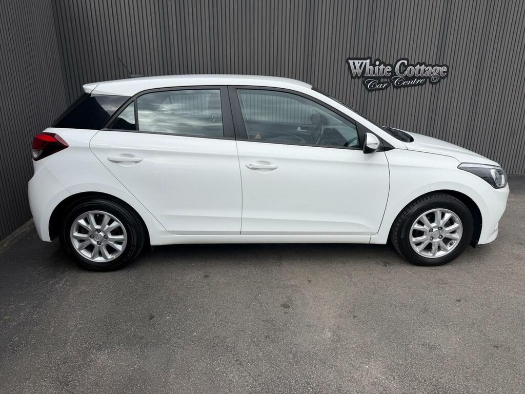 Hyundai I20 1.2 Se Euro 6 White #6