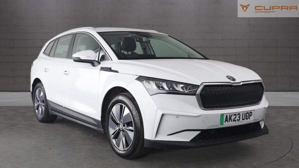 Skoda ENYAQ Iv 82Kwh 80 Suv Dc125kw 204 P AK23UOP White