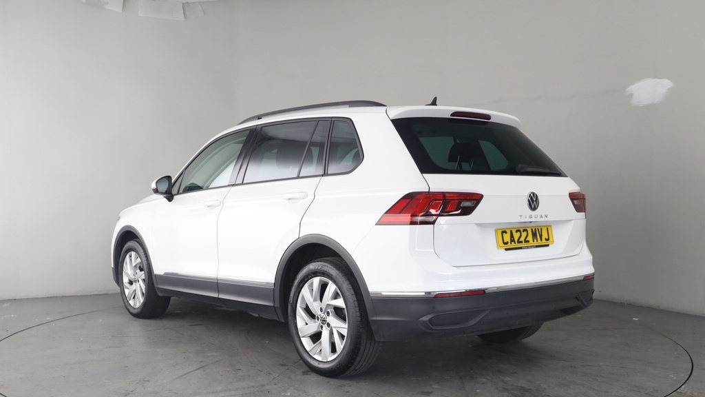 Volkswagen Tiguan 1.5 Tsi Life Suv Euro 6 Ss 1 CA22MVJ White #2