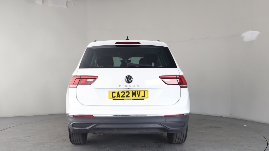 Volkswagen Tiguan 1.5 Tsi Life Suv Euro 6 Ss 1 CA22MVJ White #5