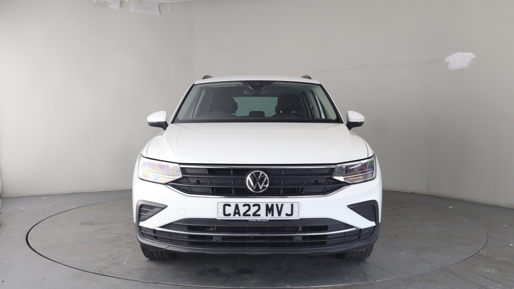 Volkswagen Tiguan 1.5 Tsi Life Suv Euro 6 Ss 1 CA22MVJ White #4