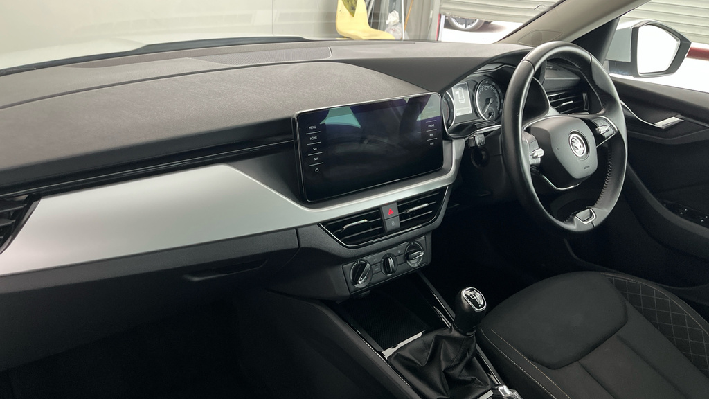 Skoda Kamiq 1.0 Tsi Se Drive Suv Euro 6 Ss BF72KNW White #2