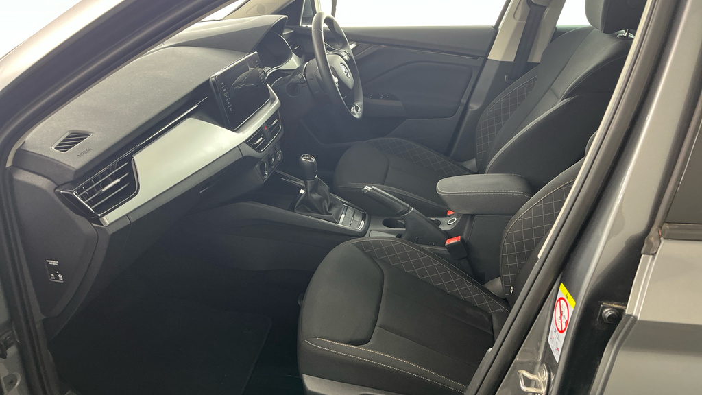 Skoda Kamiq 1.0 Tsi Se Drive Suv Euro 6 Ss Grey #2