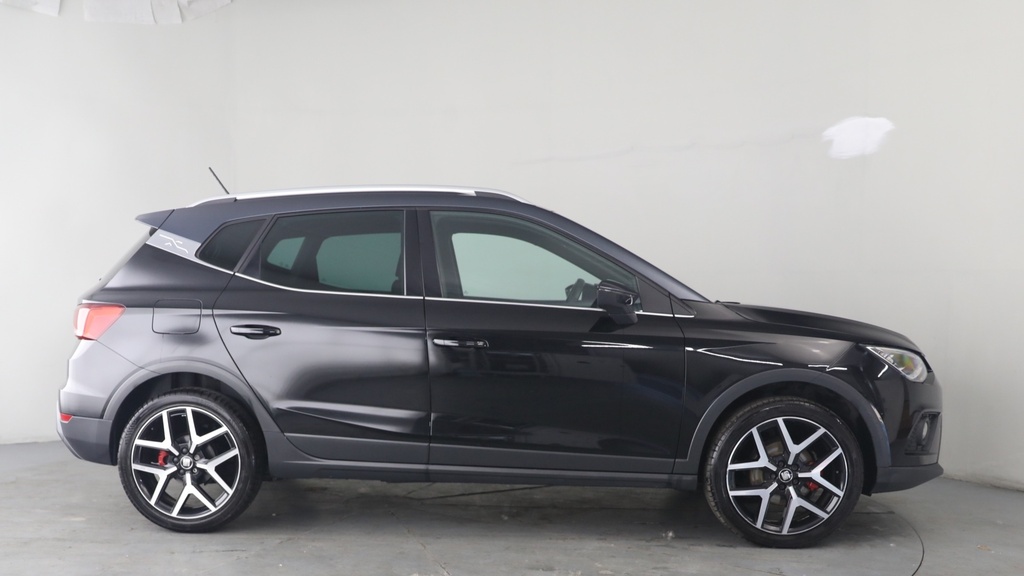 Seat Arona 1.5 Tsi Evo Fr Red Edition Suv Dsg Euro Black #4