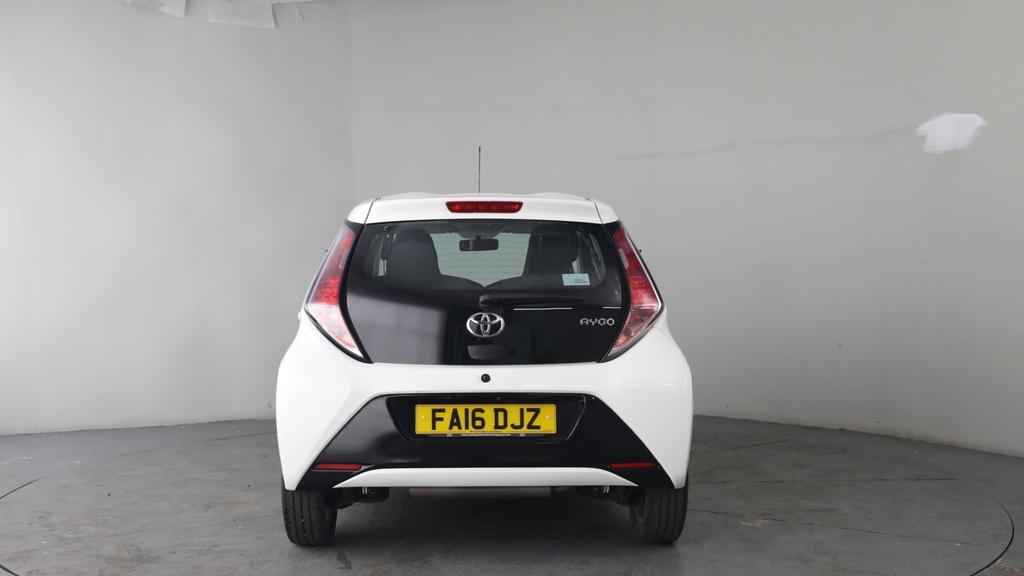 Toyota Aygo 1.0 Vvt-i X-pression Hatchback X-shift White #5