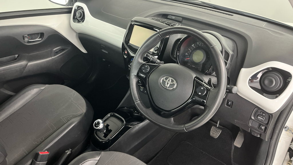 Toyota Aygo 1.0 Vvt-i X-play Grey #11