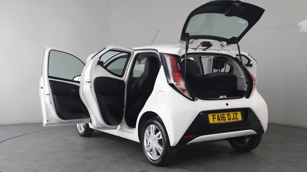 Toyota Aygo 1.0 Vvt-i X-play Grey #7