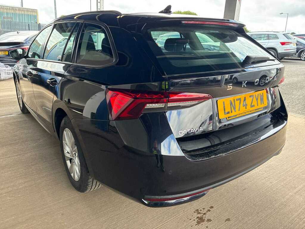 Skoda Octavia 1.5 Tsi Act Se Technology Estate Black #3