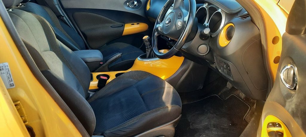 Nissan Juke 1.5L N-connecta Yellow #3