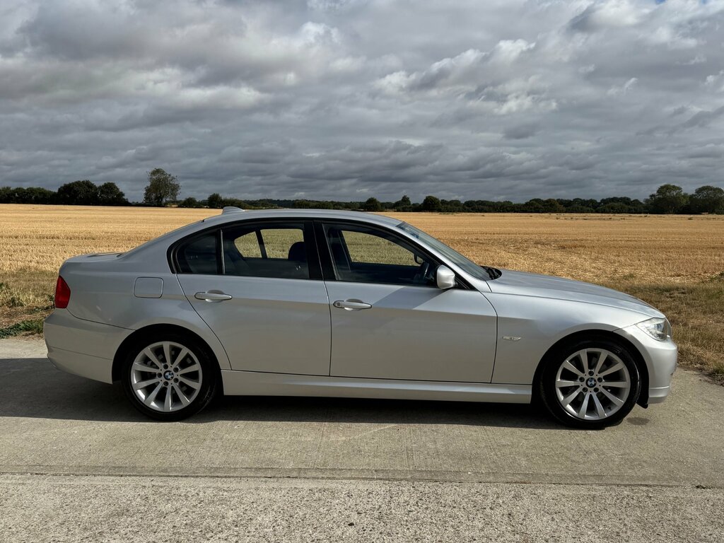 BMW 3 Series 2.0 320D Se Saloon Steptronic Euro 5 1 Silver #2