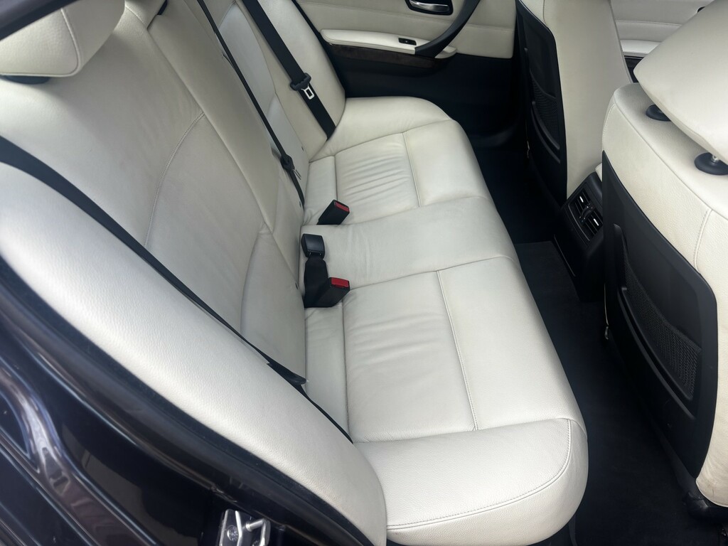 BMW 3 Series 330D M Sport Black #8