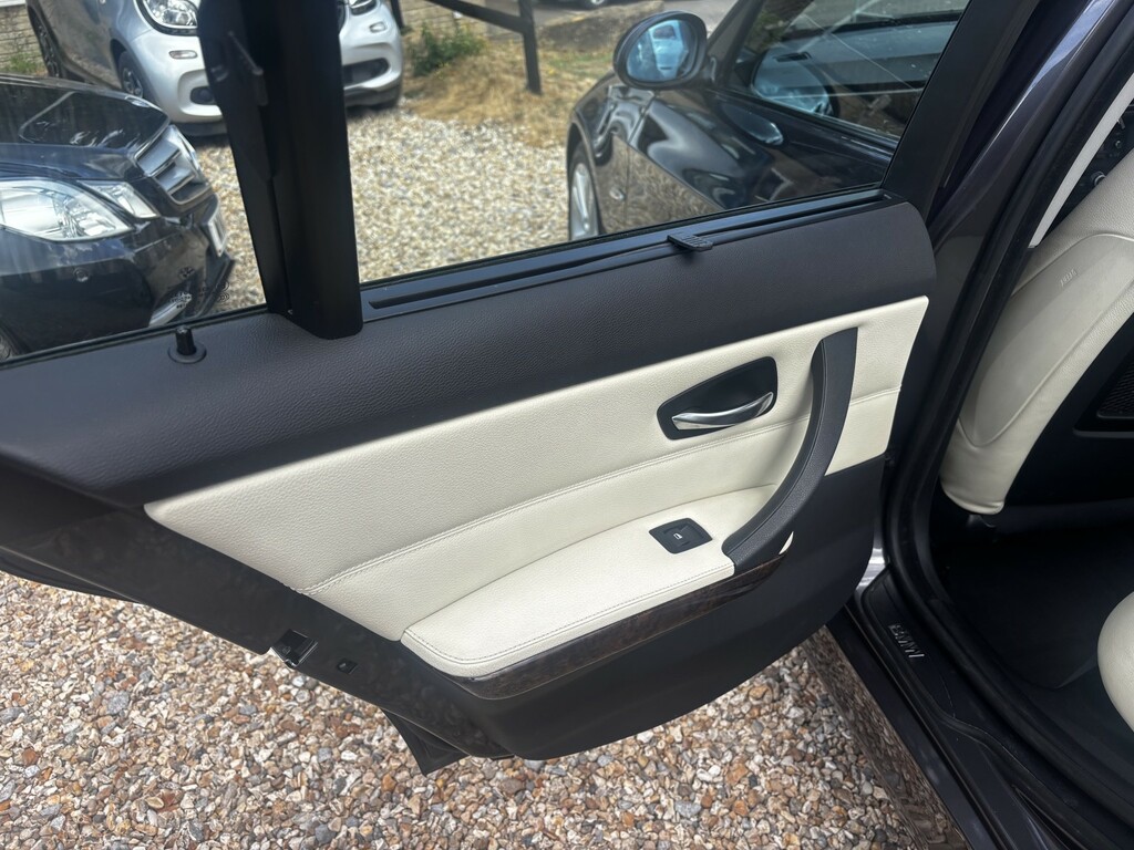 BMW 3 Series 330D M Sport Black #11