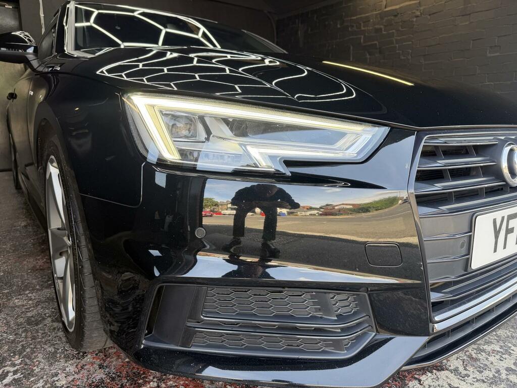 Audi A4 Avant 2.0 Tfsi Black Edition Black #3