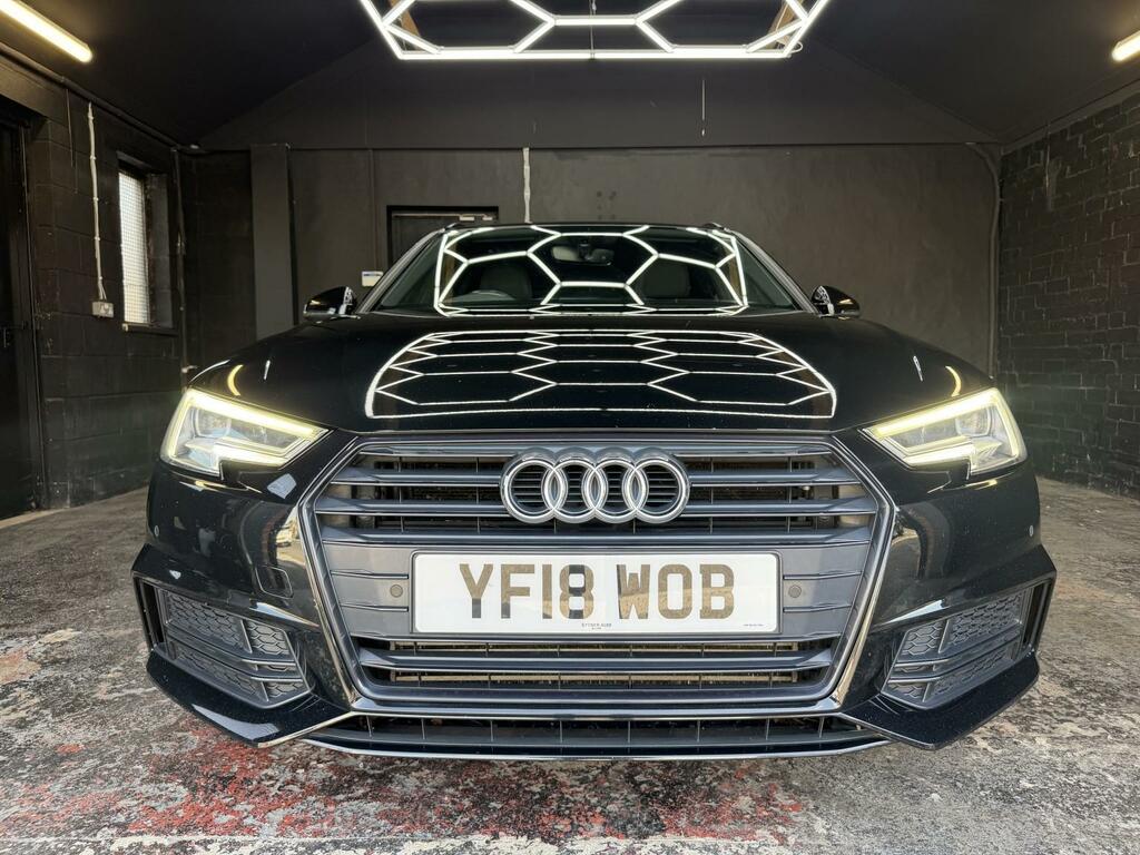 Audi A4 Avant 2.0 Tfsi Black Edition Black #4