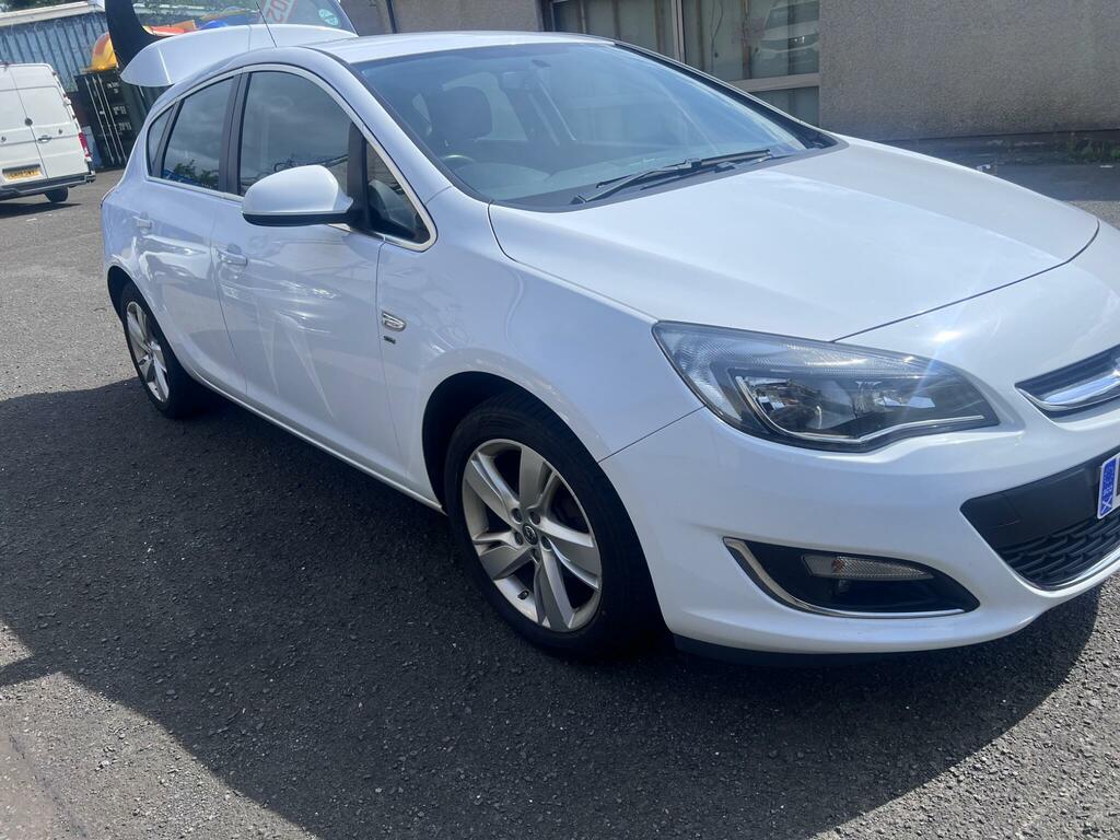 Vauxhall Astra Sri White