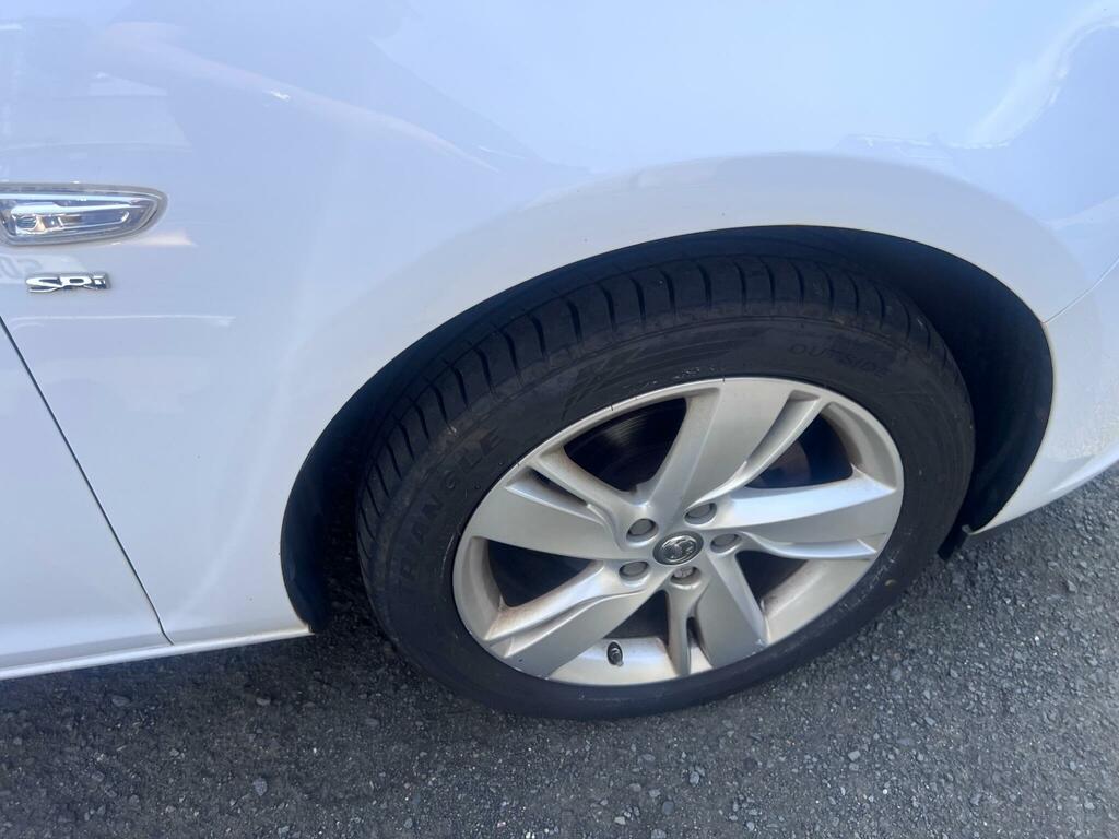 Vauxhall Astra 1.6 Cdti 16V Ecoflex 136 Limited Edition White #17