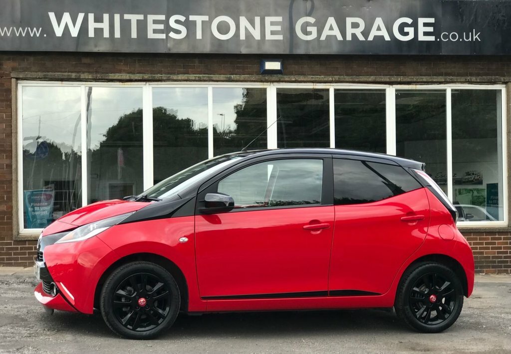 Toyota Aygo 1L X-cite 4 Red #5