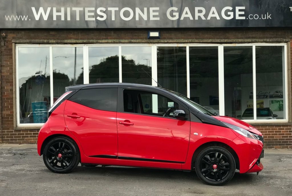 Toyota Aygo 1L X-cite 4 Red #4