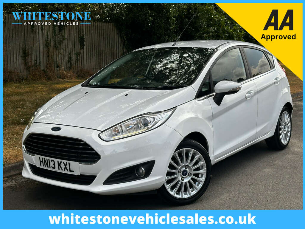 Ford Fiesta Hatchback 1.0 Fiesta Titanium 2013 HN13KXL White