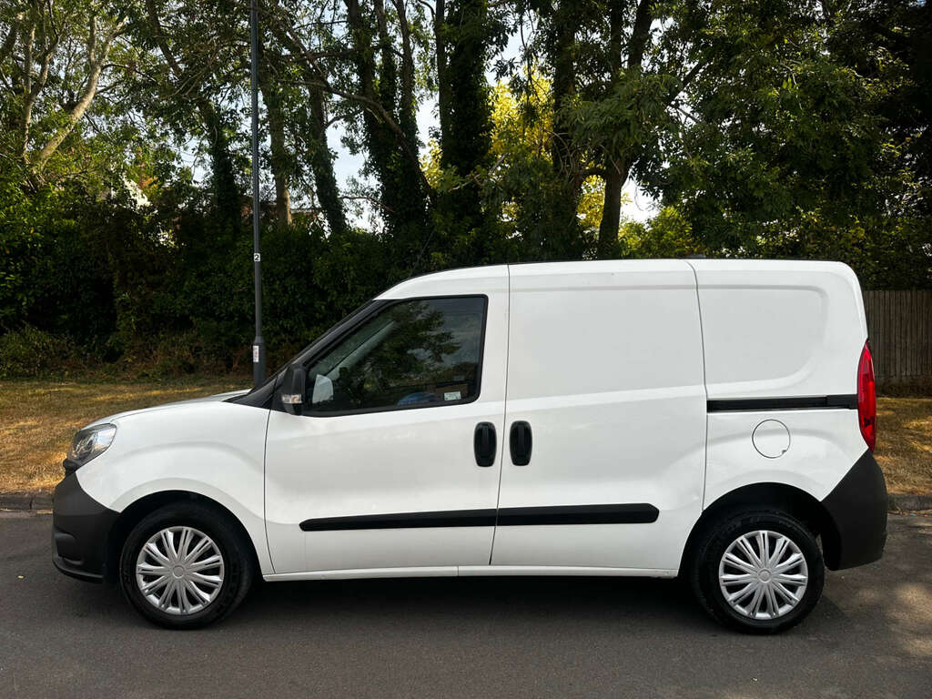 Fiat Doblo Panel Van 1.2 Doblo 16V Multijet II 2017 White #4