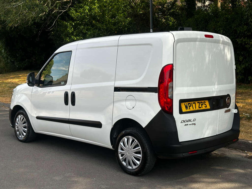 Fiat Doblo Panel Van 1.2 Doblo 16V Multijet II 2017 White #5