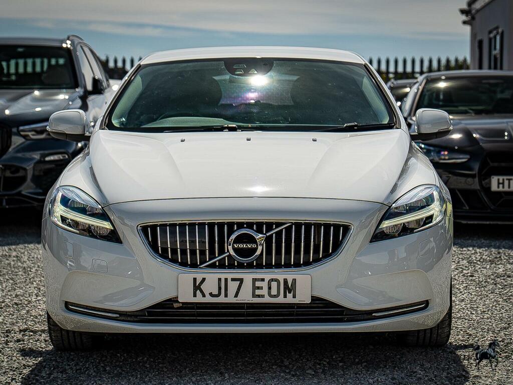 Volvo V40 2.0 D4 Inscription Euro 6 Ss White #2