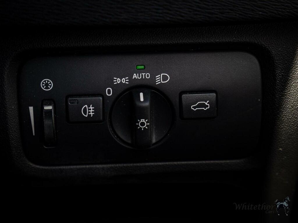 Volvo V40 T3 Momentum Heated Seats, Heated Windscre Grey #28