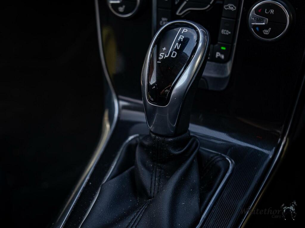 Volvo V40 T3 Momentum Heated Seats, Heated Windscre Grey #18