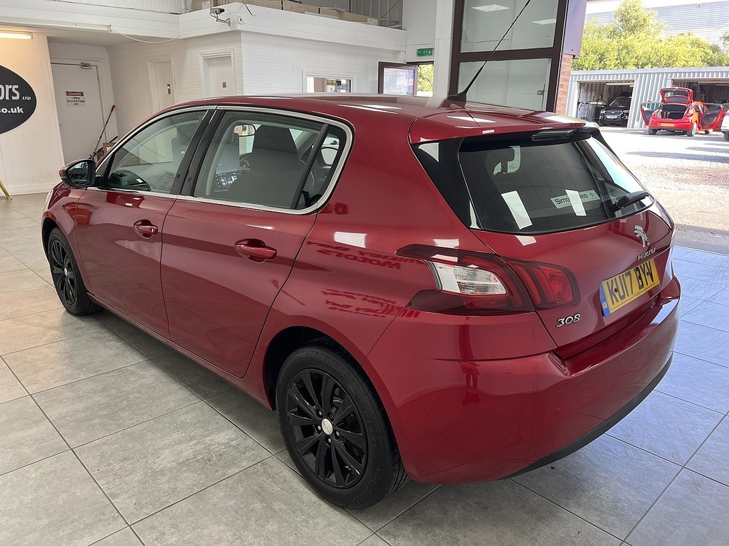 Peugeot 308 Bluehdi Allure Red #5