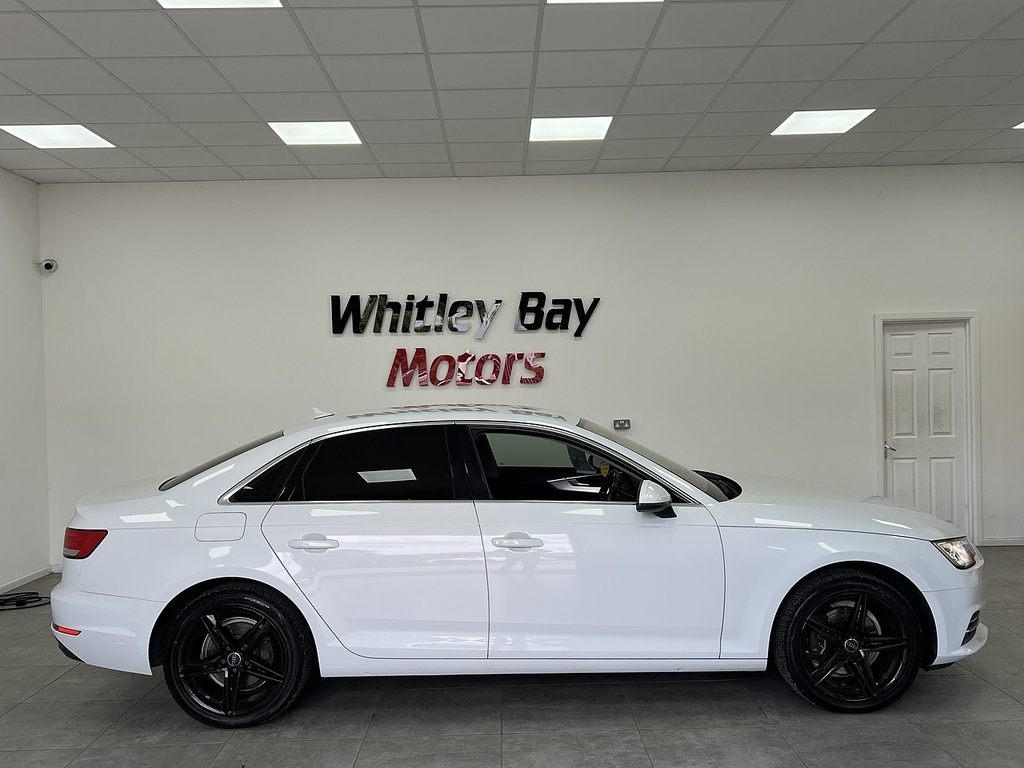 Audi A4 Tfsi Sport White #2
