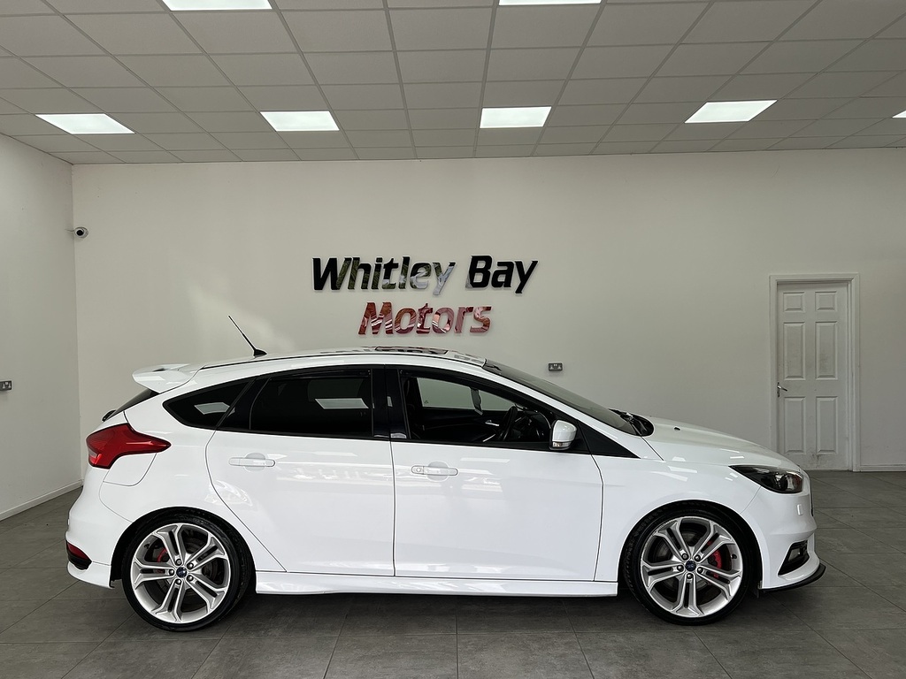 Ford Focus T Ecoboost St-3 White #2