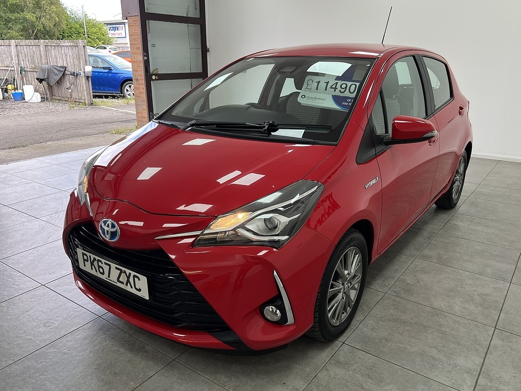 Toyota Yaris Vvt-h Icon Red #6