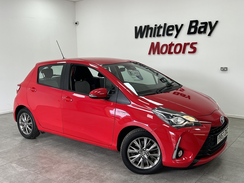 Toyota Yaris Vvt-h Icon Red
