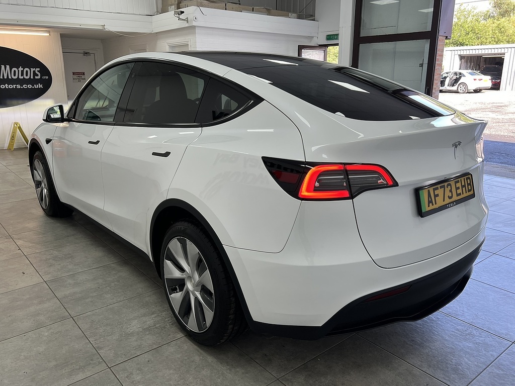 Tesla Model Y Suv AF73EHB White #5