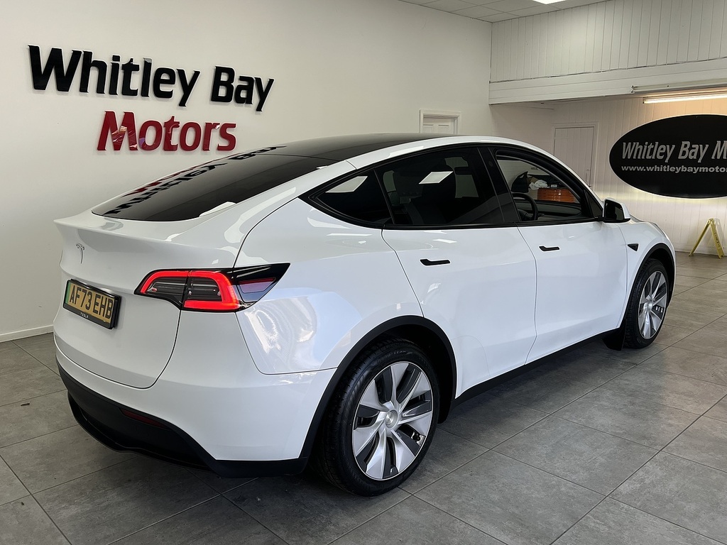 Tesla Model Y Suv AF73EHB White #3