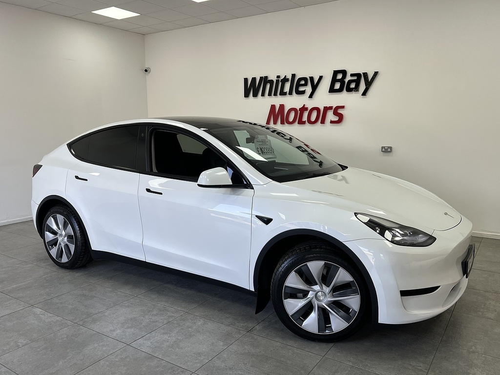 Tesla Model Y Suv White