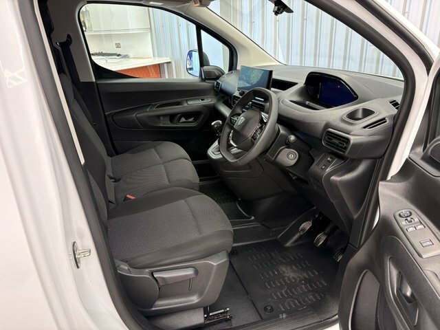 Peugeot Partner 2024 1.5 Bluehdi 100 Bhp1000 Professional Standard White #6
