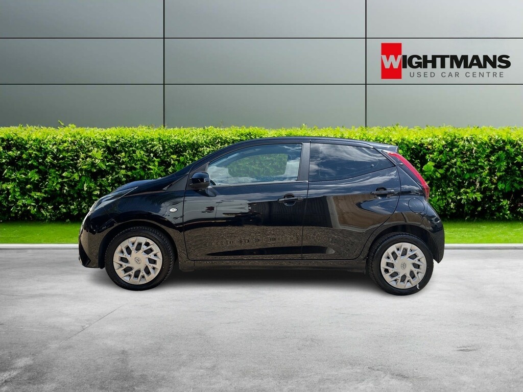 Toyota Aygo 1.0 Vvt-i X-play Black #6